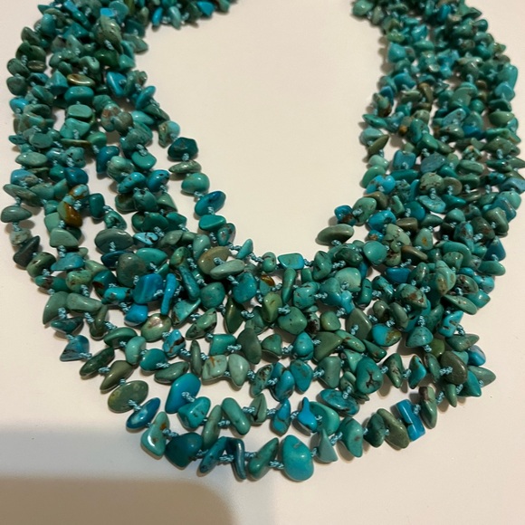 Turquoise Beaded Necklace - Picture 4 of 6